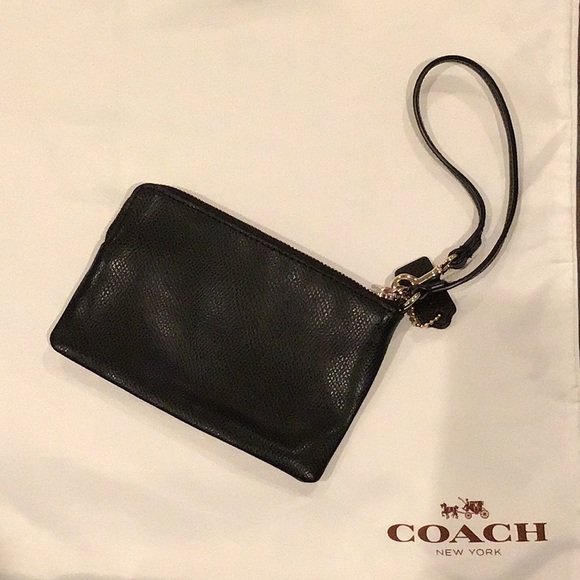 Coach black leather wristlet - Picture 2 of 4